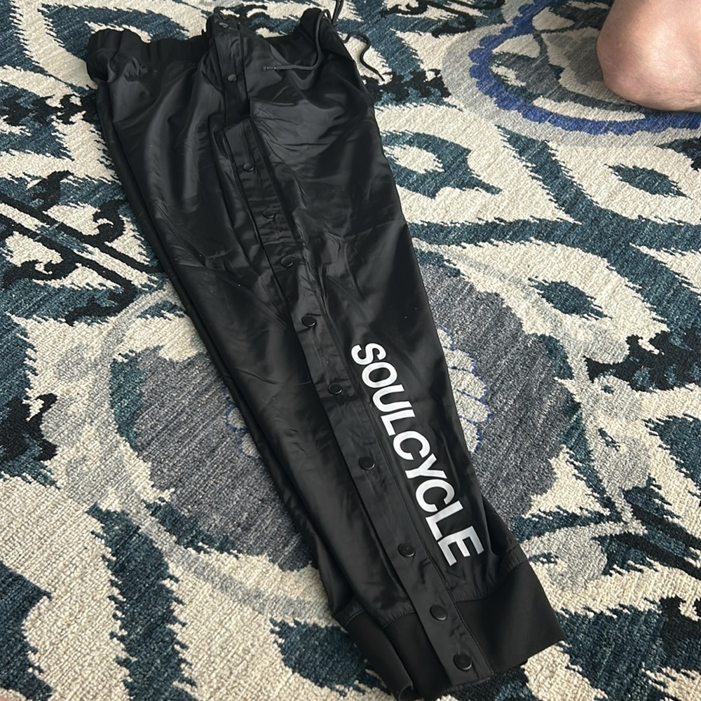 Soulcycle Women's Black Drawstring Snap Button Tr… - image 4